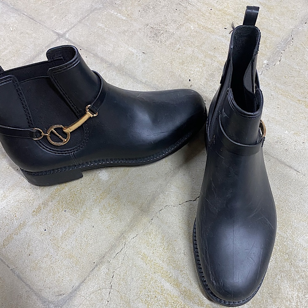 Fashion rain booties